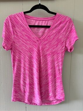 Bally Total Fitness Space-Dye Pink V-Neck Short Sleeve Top